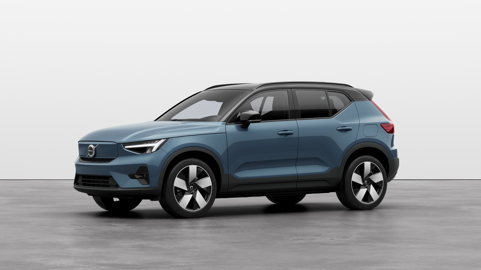  VOLVO XC40 300kW Recharge Twin Plus 78kWh 5dr AWD Auto