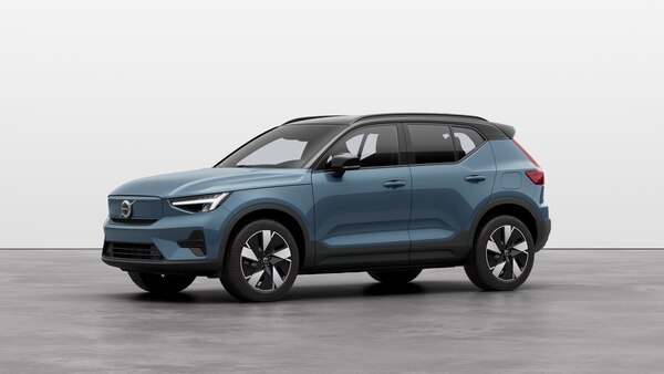 Volvo XC40 Recharge Pure electric Fjord Blue