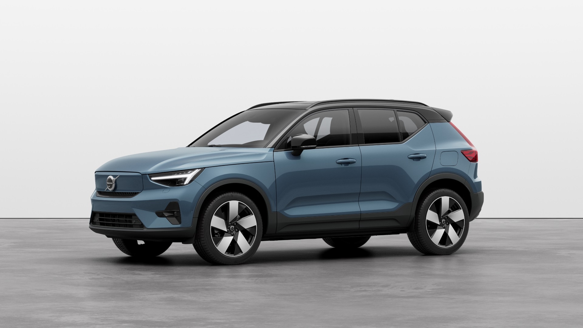  VOLVO XC40 175kW Recharge Ultimate 69kWh 5dr Auto